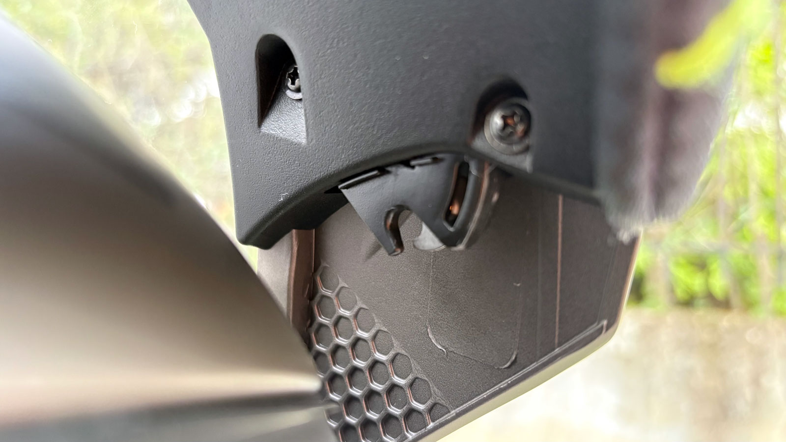 Test κράνος Zen 918: Ανοιγόμενο, γεμάτο features, στα 104 ευρώ